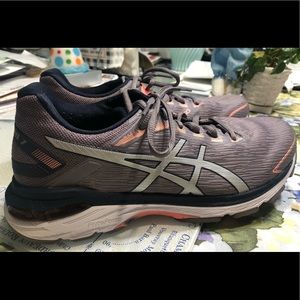 ASICS GT-2000 Size 10 Running Shoes
